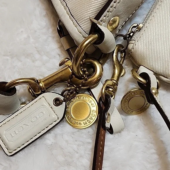 Coach Y2K Soho Brown/Beige Signature Canvas Front Pocket Baguette Bag W/ Wallet - Picture 10 of 16